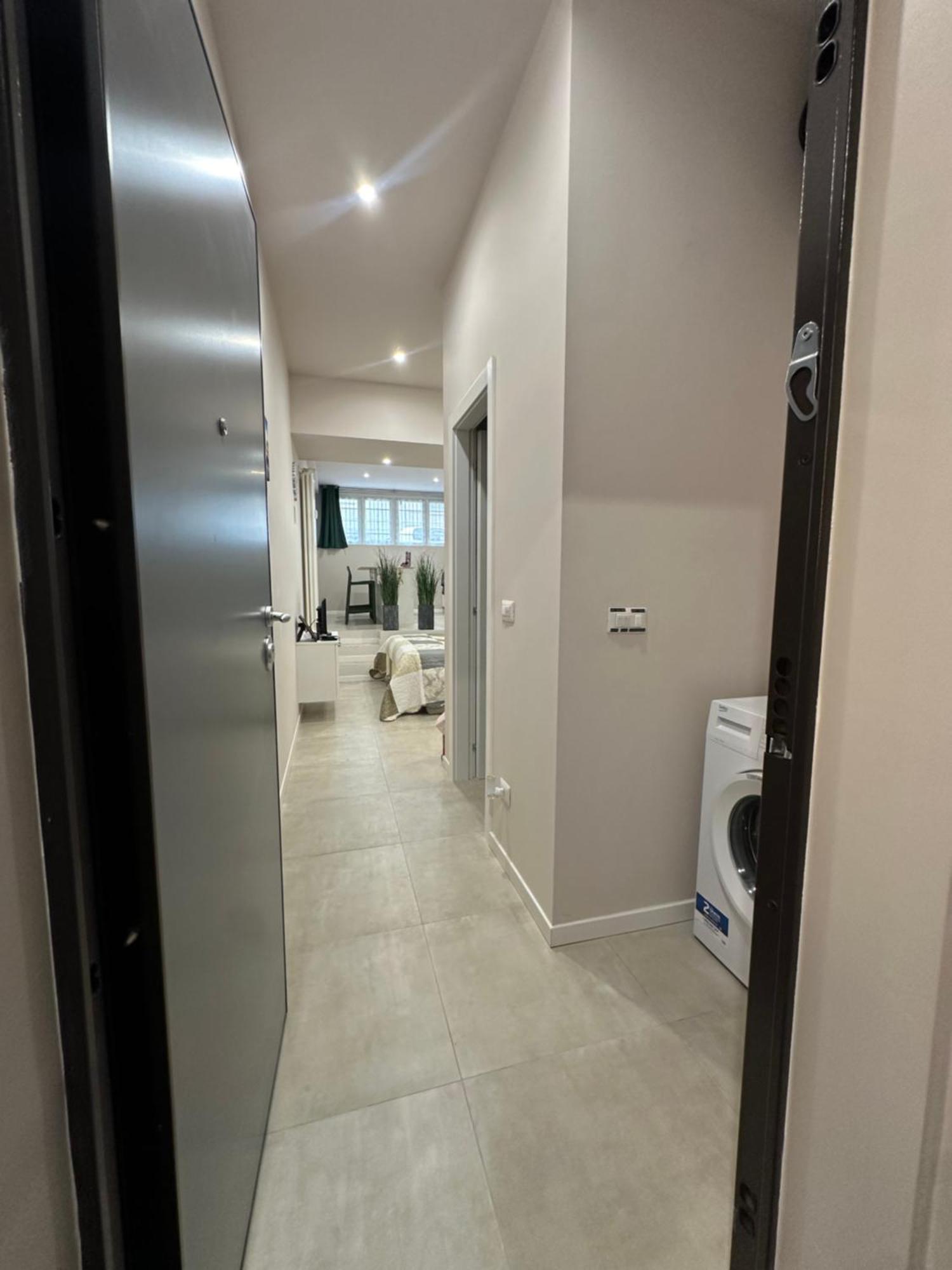Monolocale Piazza Gambara M1 Apartment Milano Ngoại thất bức ảnh