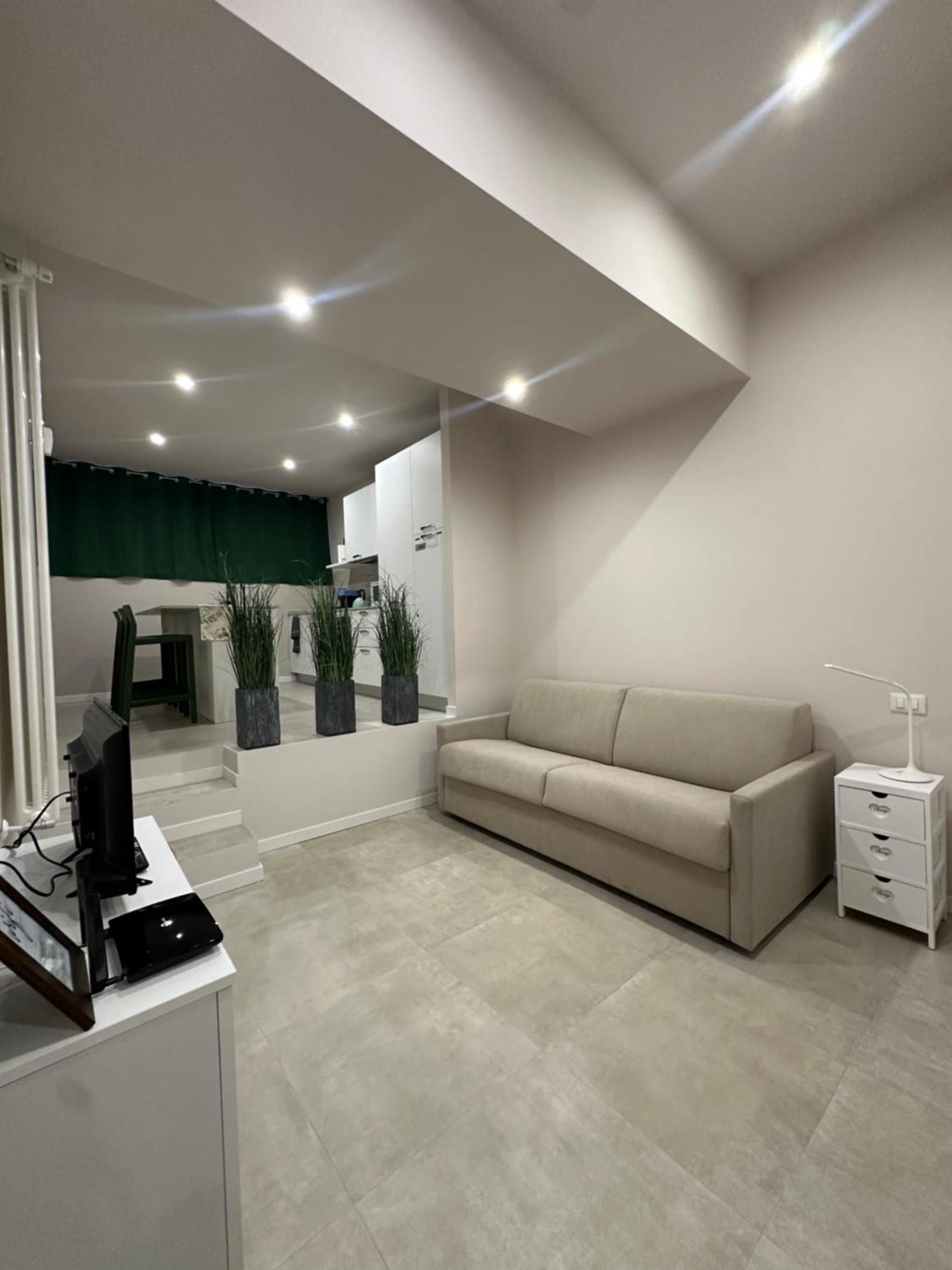 Monolocale Piazza Gambara M1 Apartment Milano Ngoại thất bức ảnh