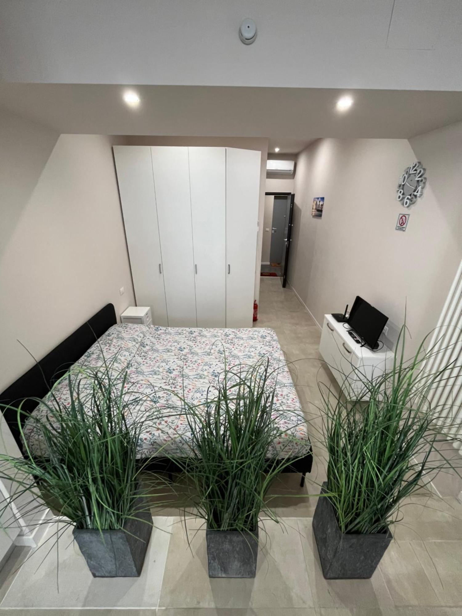 Monolocale Piazza Gambara M1 Apartment Milano Ngoại thất bức ảnh